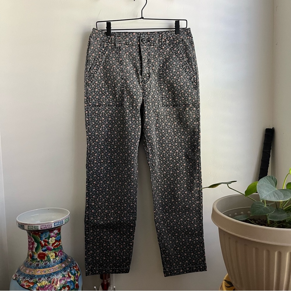 American Eagle Stretch Button Fly Sz 10 Straight Leg Jeans